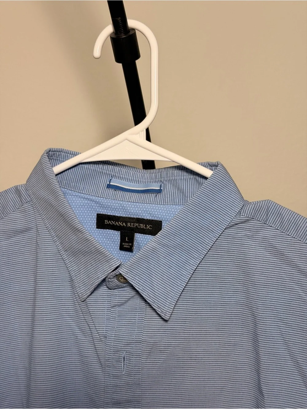 Banana Republic Men's Light Blue Micro-Striped Polo